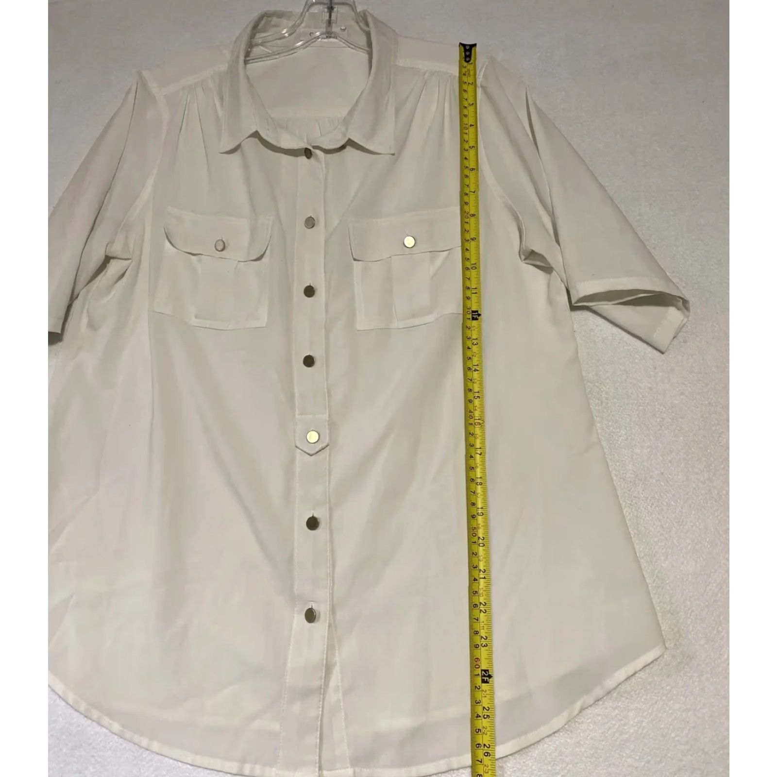 Calvin Klein Calvin Klein Button Shirt Women's M White Solid Shirt Short Sleeve Collared Button-Up CK Button Shirt Mens? Size M / US 6-8 / IT 42-44 - 7 Thumbnail