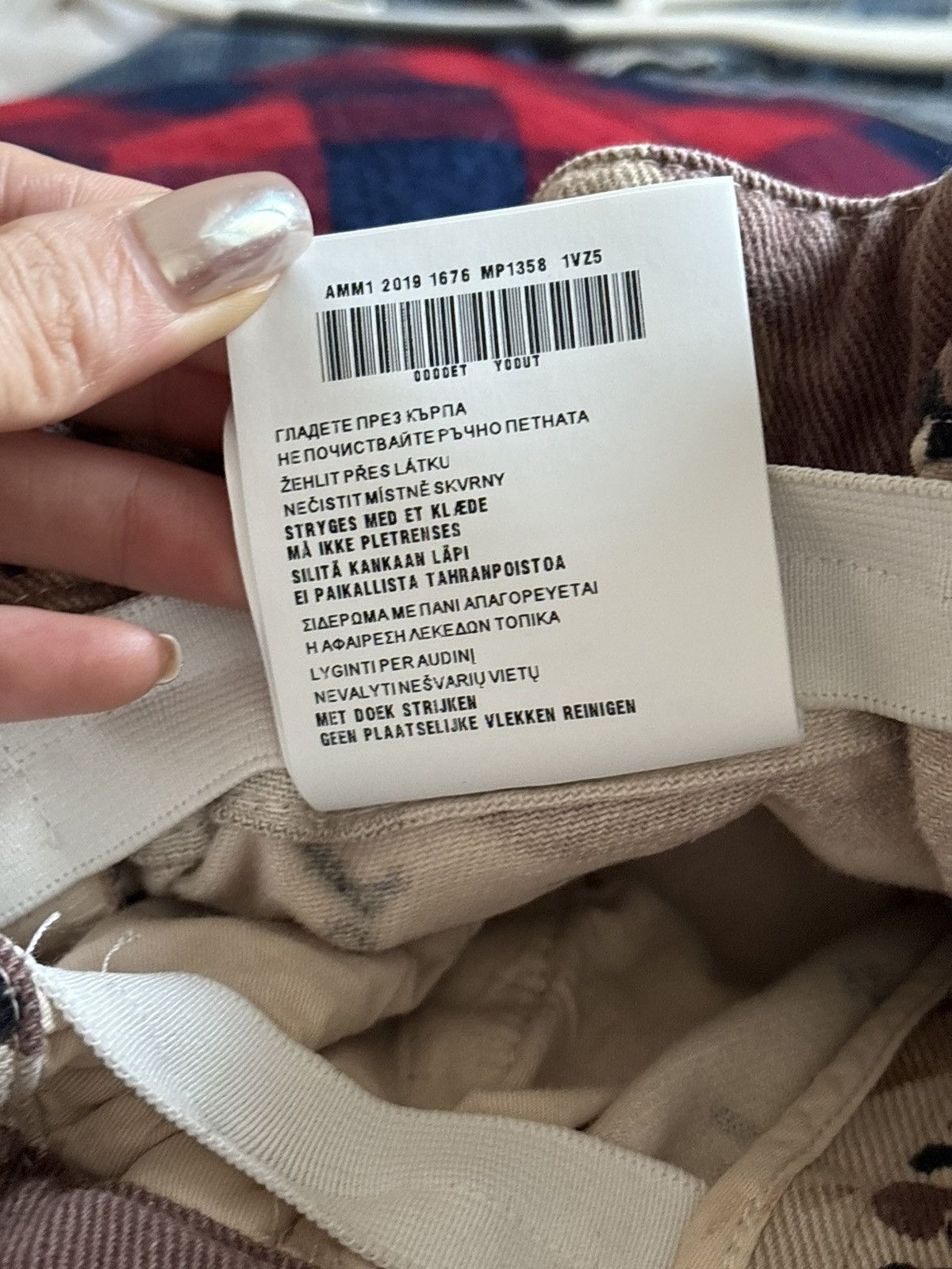 Miu Miu Miu Miu high waisted camo pants Size 27" / US 4 / IT 40 - 12 Thumbnail