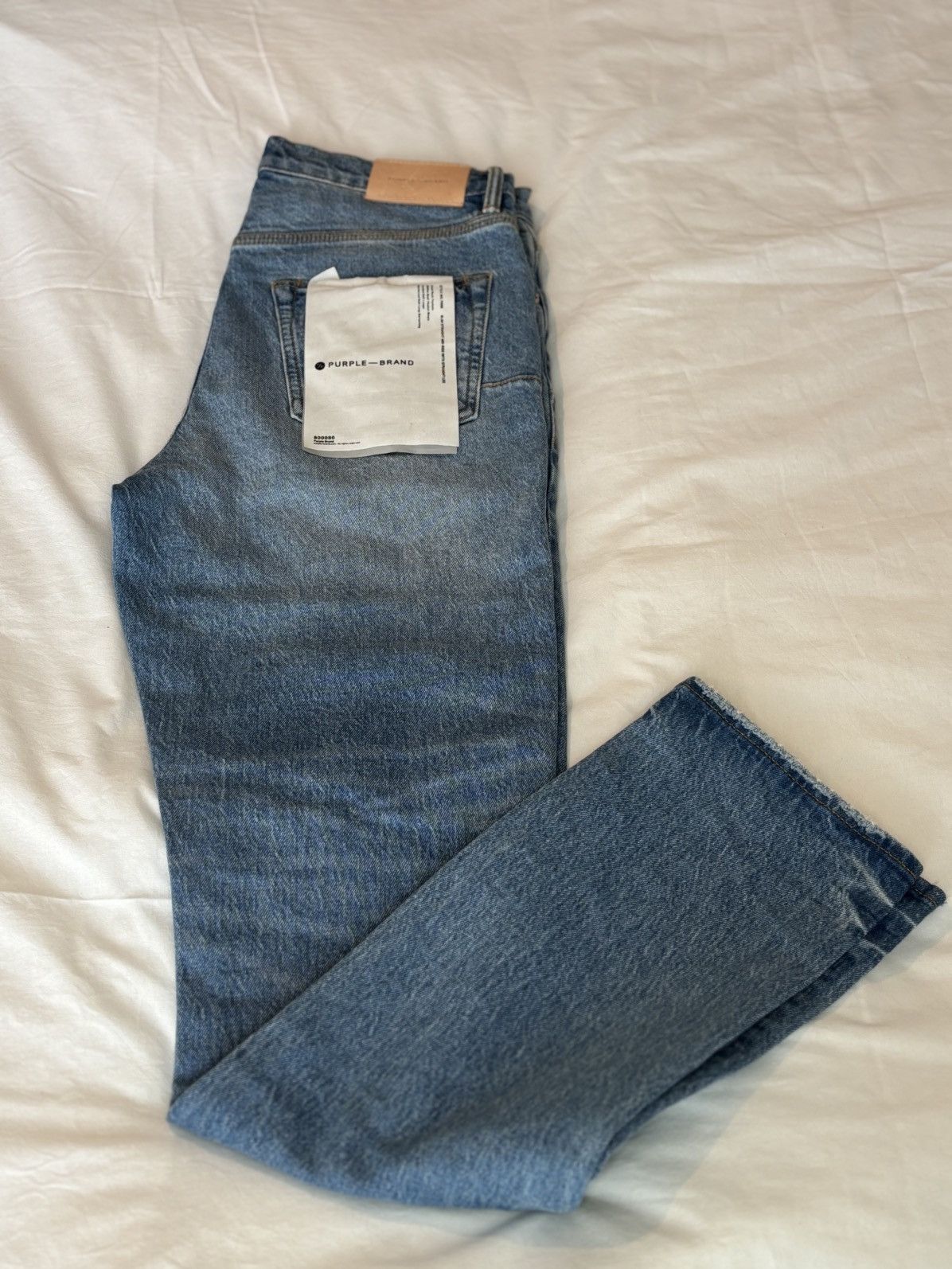 Purple Brand Purple Brand P005 Slim Straight Light Clean Indigo Size US 32 / EU 48 - 1 Thumbnail