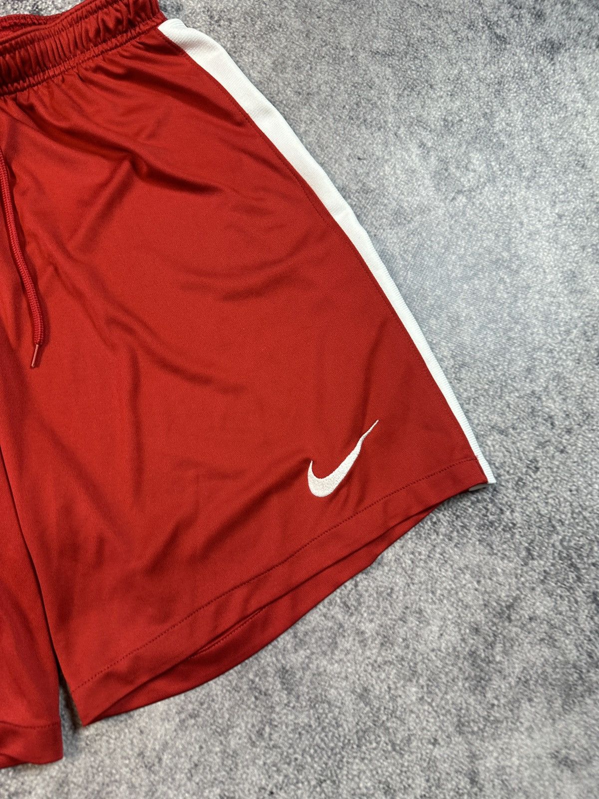 Nike Nike Liverpool Shorts Soccer Streetwear rare XL Casual VTg Size US 36 / EU 52 - 3 Thumbnail