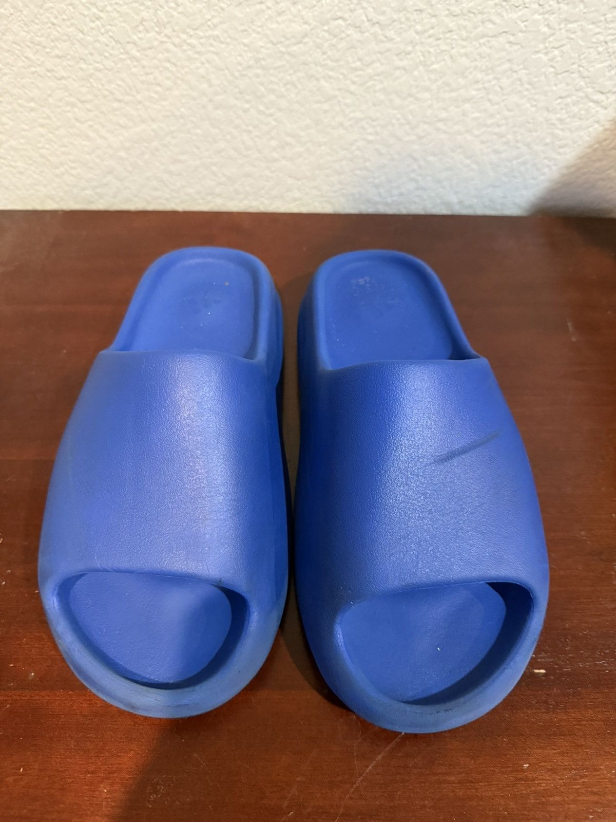 YEEZY 10 SLIDE ADIDAS ブルー