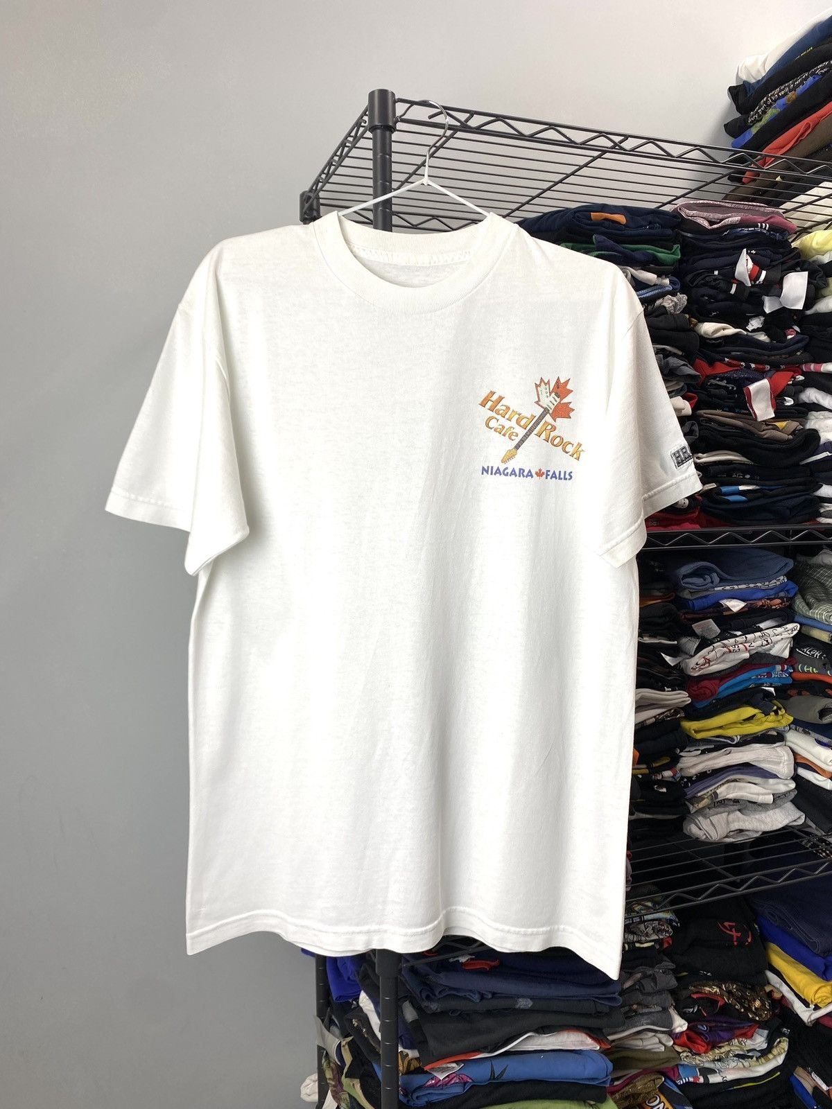 Band Tees Vintage 80-90’s Hard Rock Cafe Niagara Falls Canada TShirt Size US M / EU 48-50 / 2 - 2 Thumbnail