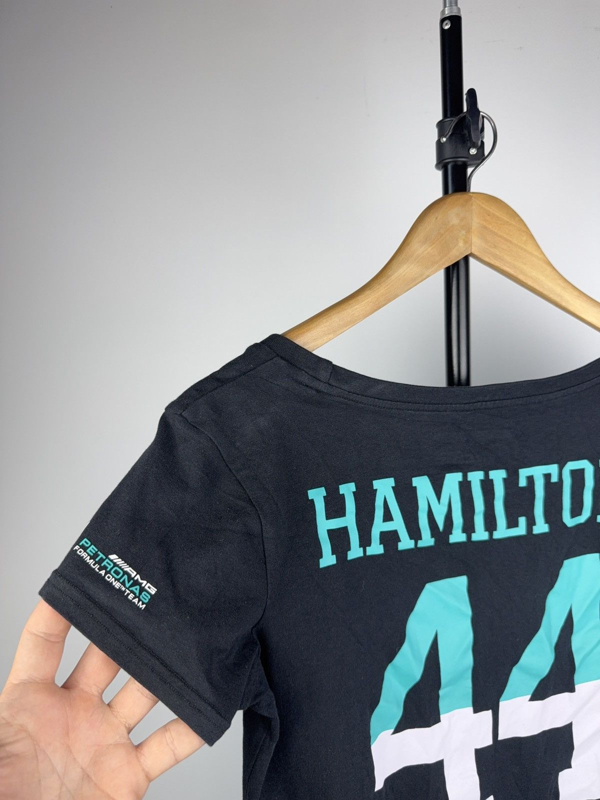 Mercedes-Benz Rare Racing 00s Mercedes LH44 Hamilton Petronas AMG t shirt Size L / US 10 / IT 46 - 8 Thumbnail