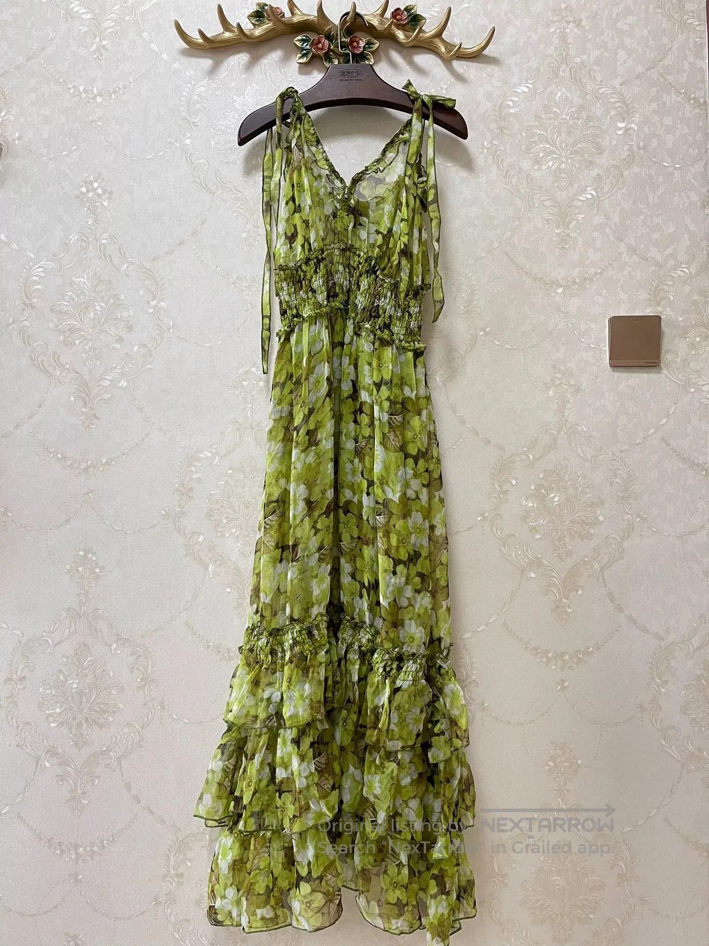 Dolce & Gabbana DG Runway Floral Silk Dress. Size M / US 6-8 / IT 42-44 - 1 Thumbnail