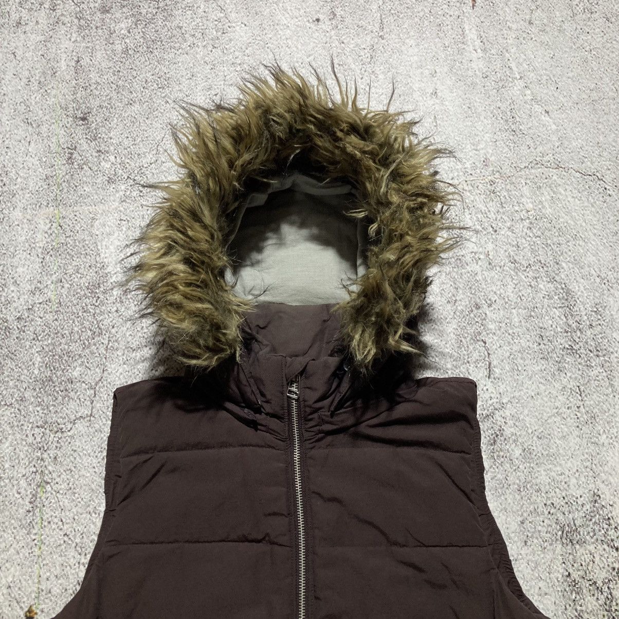 Japanese Brand 2000s Gap Gothic Punk Style Down Jacket Fur Vest Brown Size US M / EU 48-50 / 2 - 3 Thumbnail