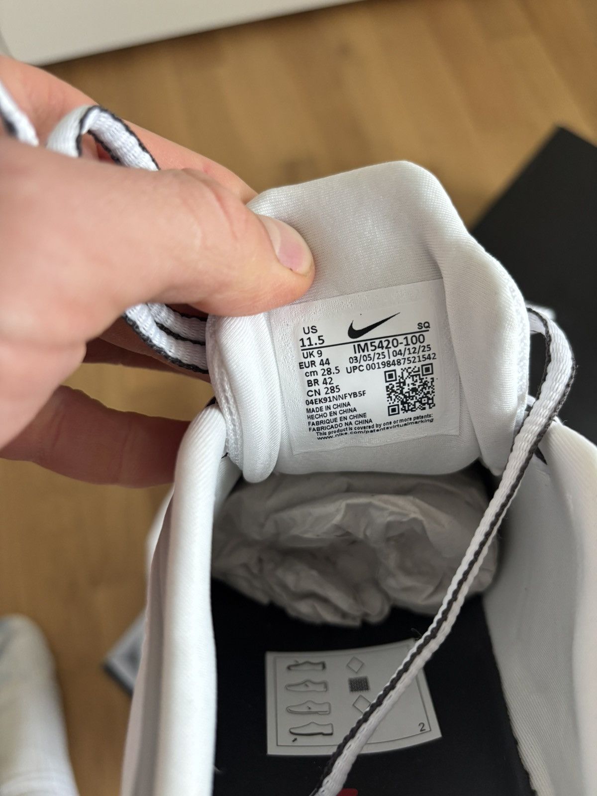 Martine Rose × Nike Nike Martine Rose Shox R4 Mule Size US 10 / EU 43 - 8 Thumbnail