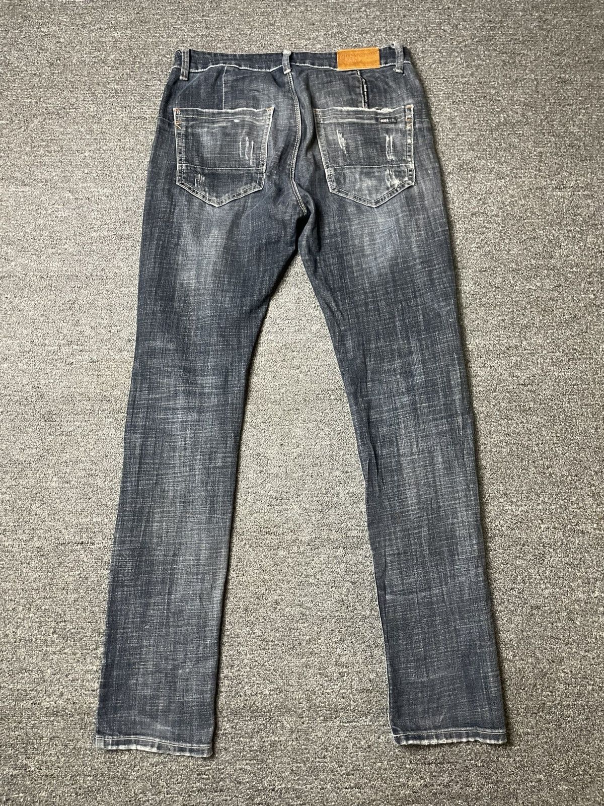 Japanese Brand × Vintage Fashion World x NIU WANG Distressed Denim Jeans (112) Size US 31 - 12 Thumbnail