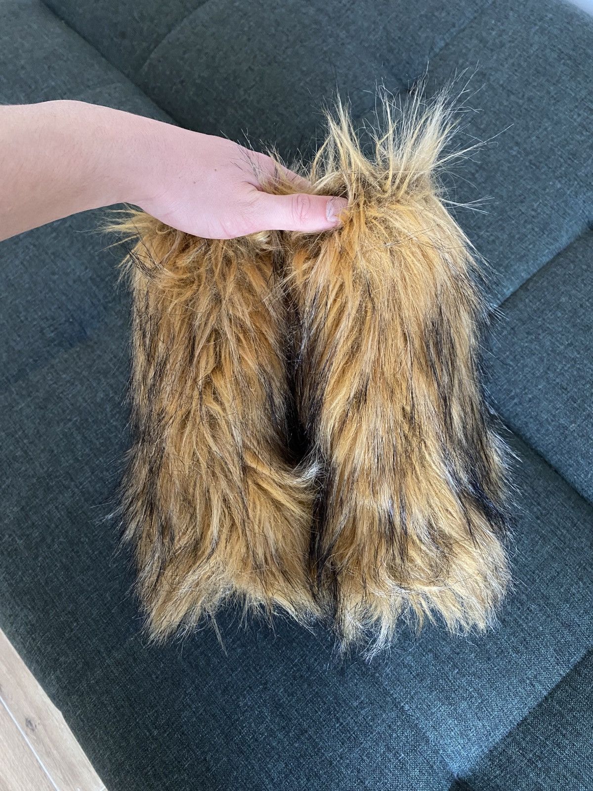 If Six Was Nine Vintage Faux Fur Fuzzy Boots Full Mohair Avant Garde Y2K Size US 9.5 / EU 42-43 - 7 Thumbnail