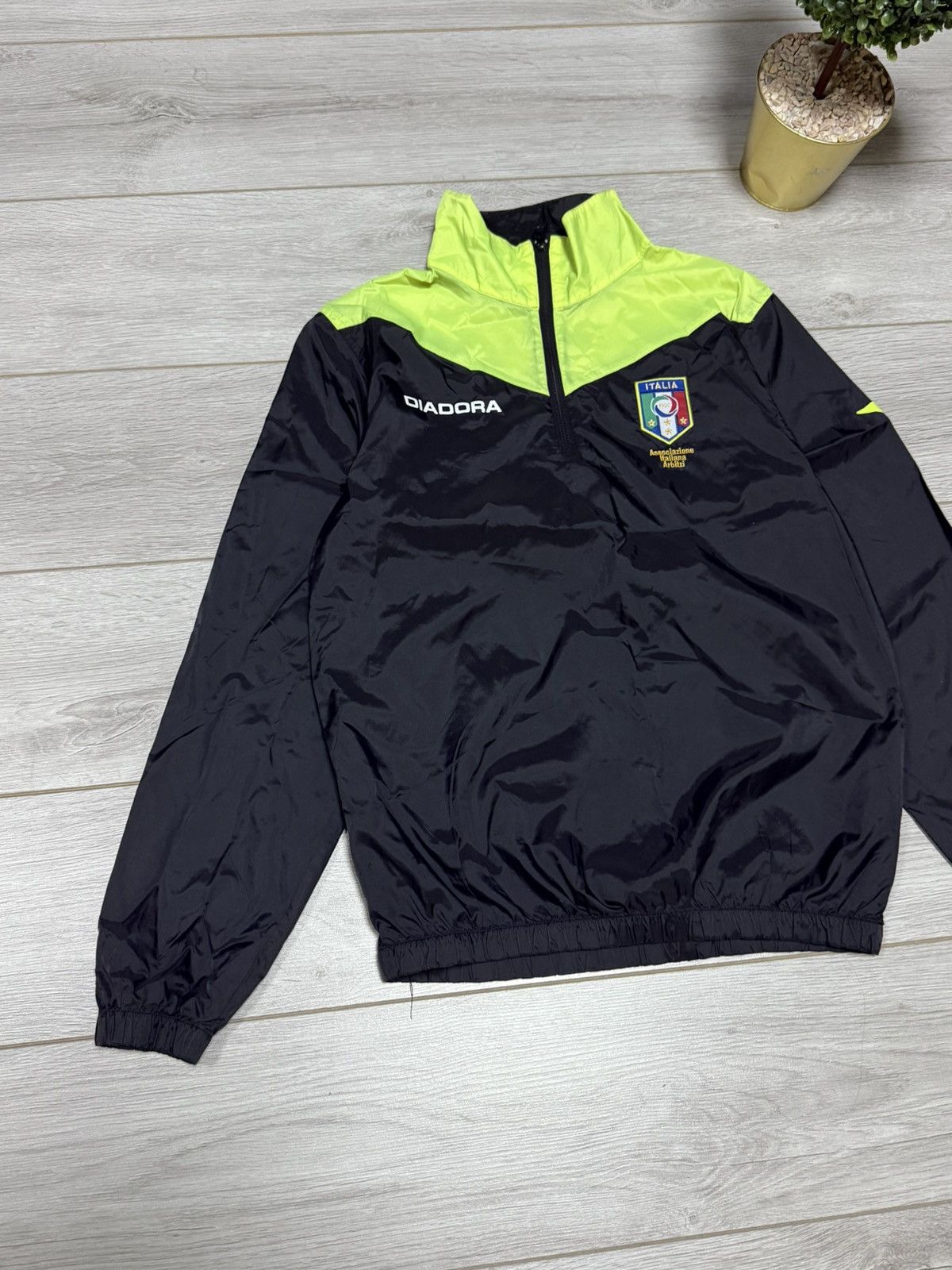 Diadora Diadora Italia vintage windbreaker jacket Size US S / EU 44-46 / 1 - 1 Thumbnail
