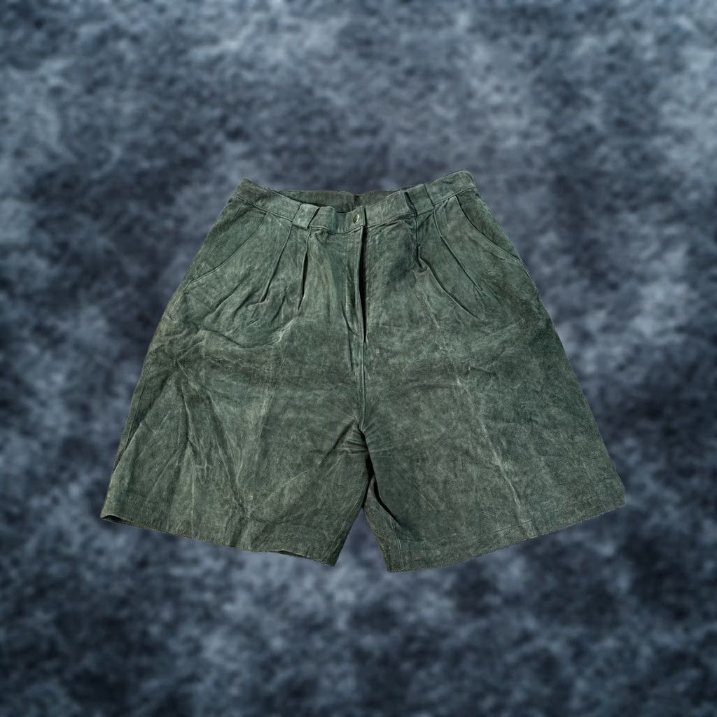 Vintage VINTAGE Diana Bermuda Shorts Womens Suede Leather Green 36 90s Size Regular Size 25" / US 0 / IT 36 - 1 Thumbnail