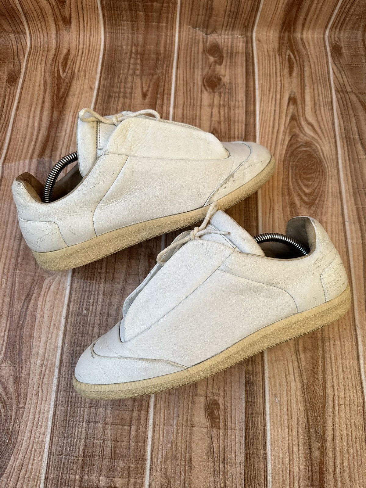 Maison Margiela Maison Margiela Futures White Leather Lowtops Size US 9 / EU 42 - 11 Thumbnail