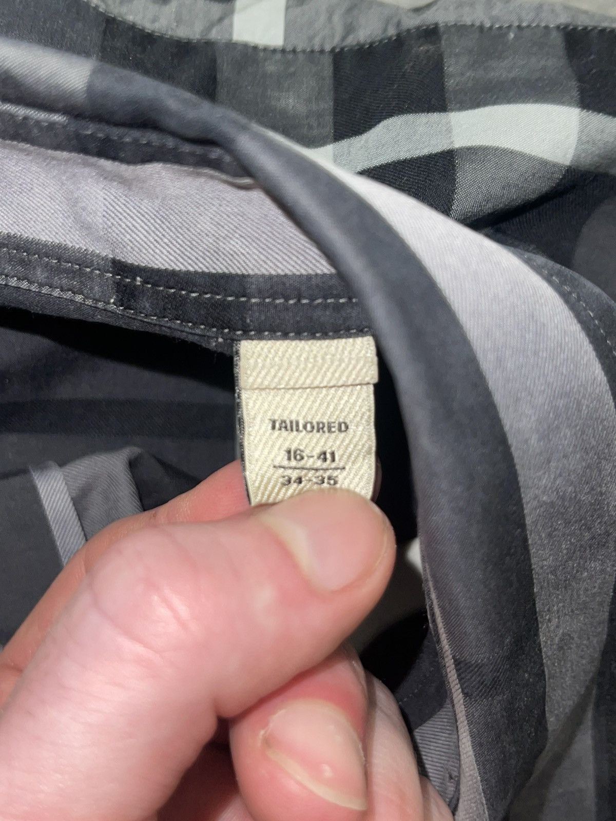Burberry Men’s Vintage Burberry button-up Size US M / EU 48-50 / 2 - 4 Thumbnail