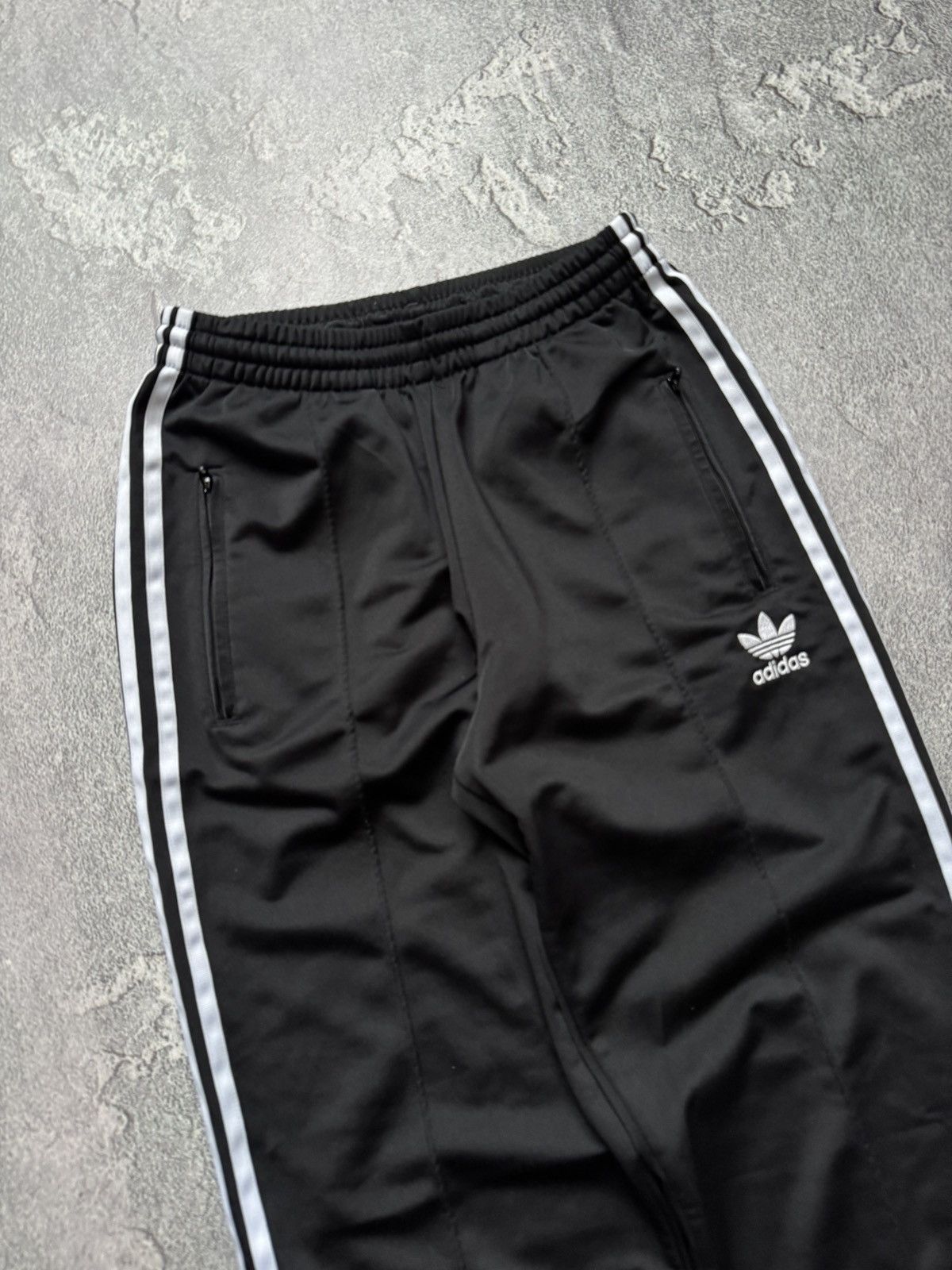 Adidas × Vintage Adidas Wmns relaxed sweatpants pant trouser 3 stripes Size 26" / US 2 / IT 38 - 7 Thumbnail