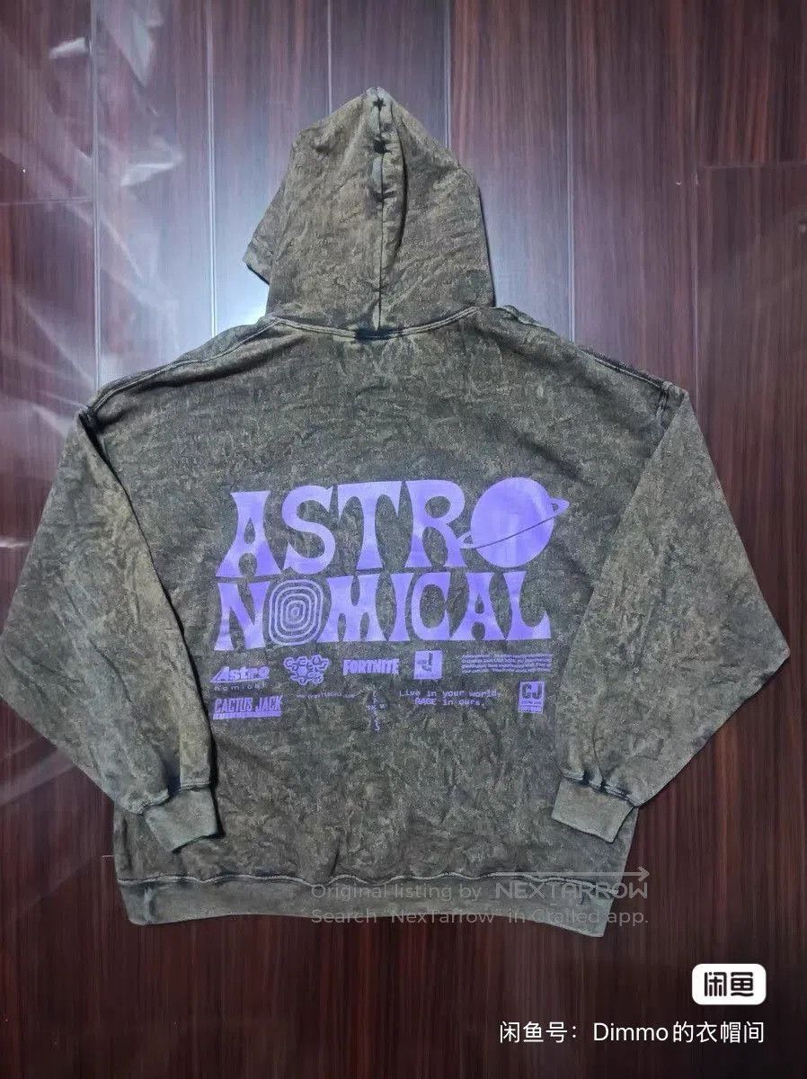 Travis Scott Travis Scott x Fortnite Smile Earth Hoodie. Size US XL / EU 56 / 4 - 4 Thumbnail