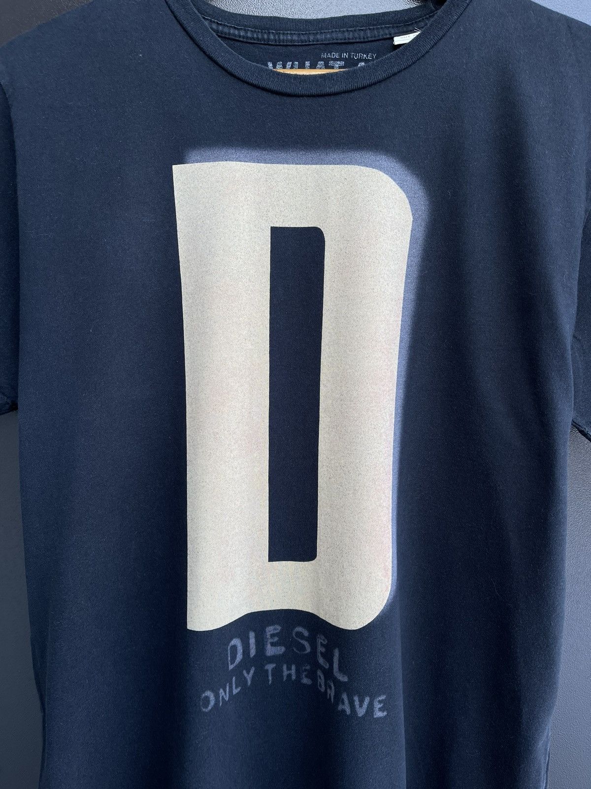 Diesel × Vintage Diesel tee t-shirt big logo vintage y2k Size US XL / EU 56 / 4 - 2 Thumbnail