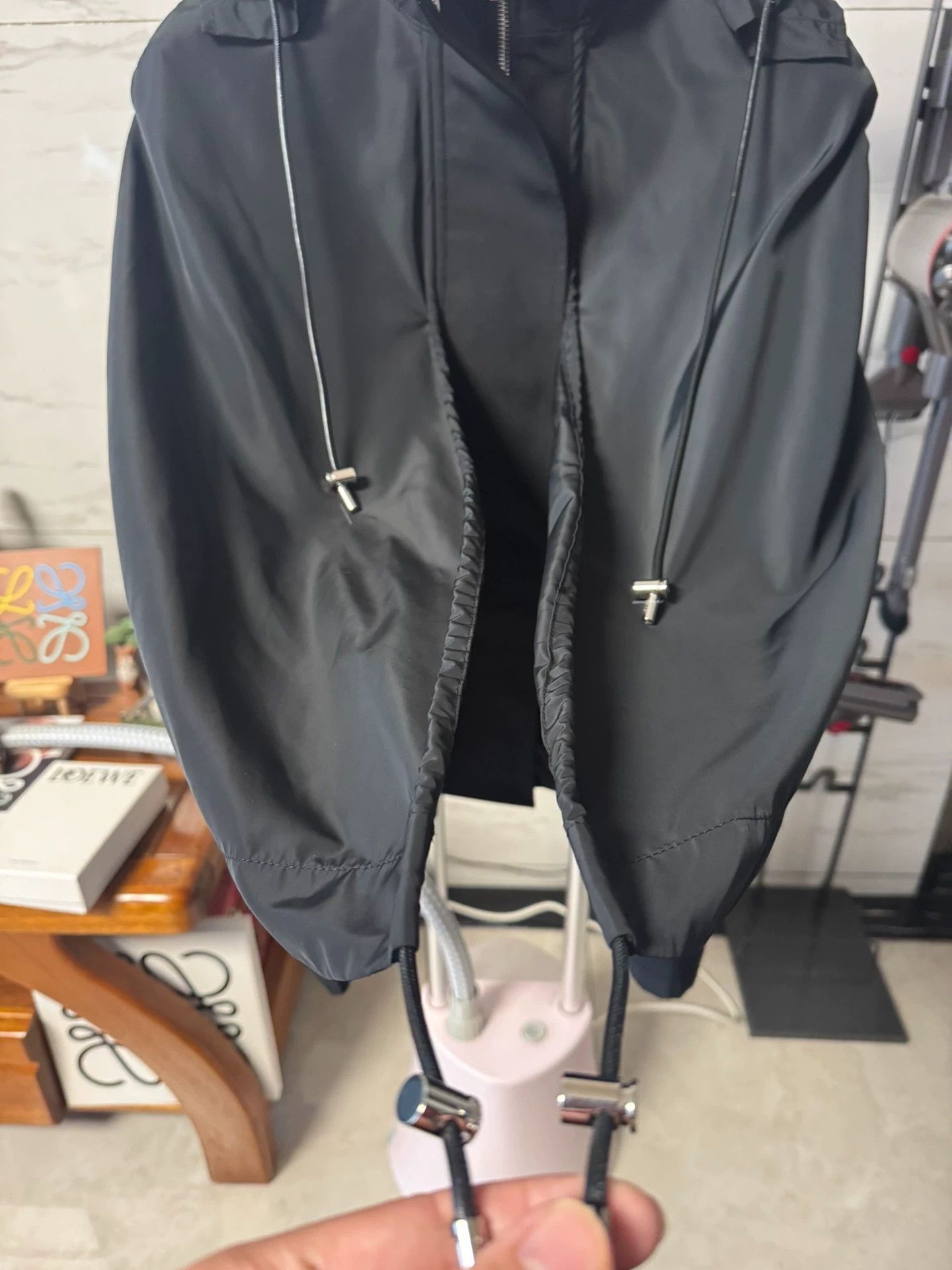 Loewe LOEWE 36 Leather Drawstring Stowable Jacket New with Tags Size XS / US 0-2 / IT 36-38 - 6 Thumbnail