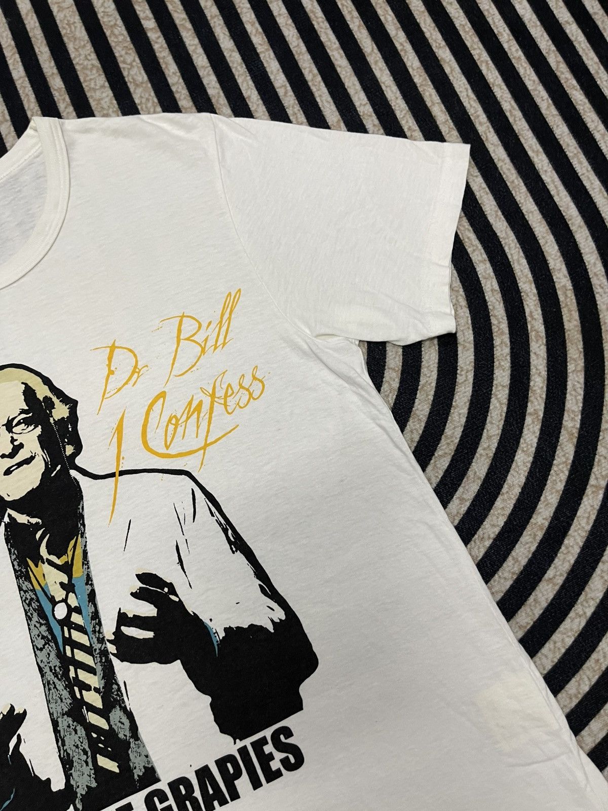 Undercover 2000s UNDERCOVER DR BILL 1 CONFESS “THREE GRAPIES” TEES Size US S / EU 44-46 / 1 - 5 Thumbnail