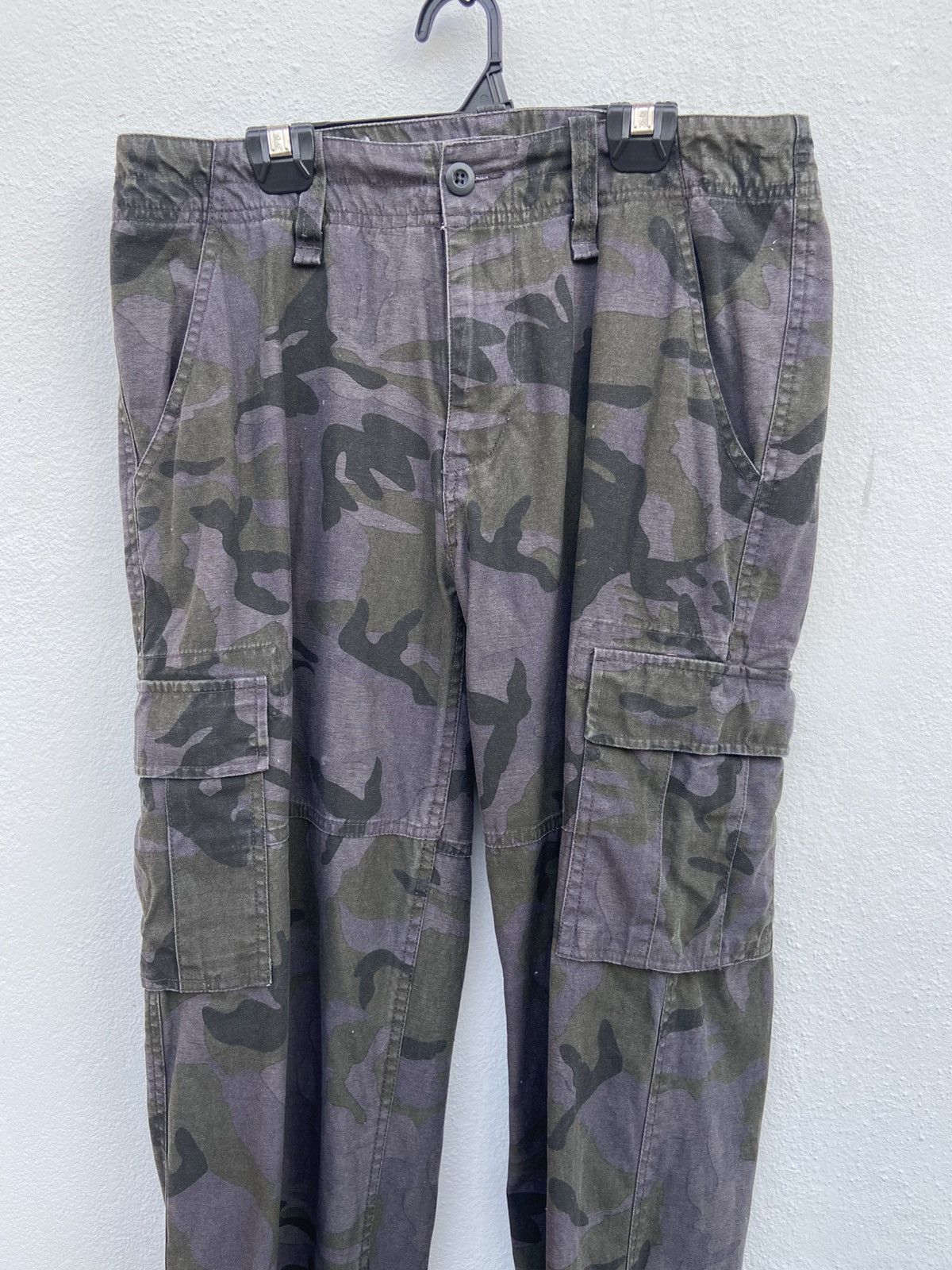 Japanese Brand Camo flauge cargo pants military Size US 31 - 2 Thumbnail
