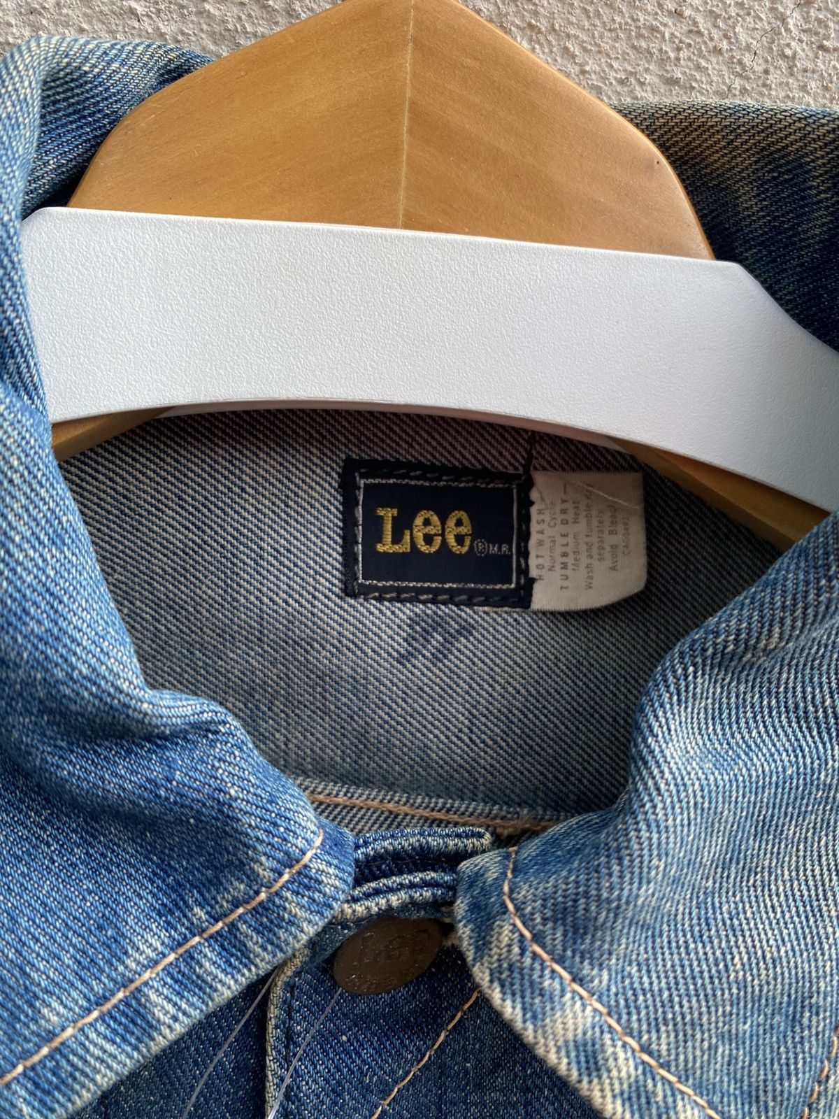 Japanese Brand × Lee × Vintage size medium Vintage lee denim jacket made in USA Size US M / EU 48-50 / 2 - 4 Thumbnail