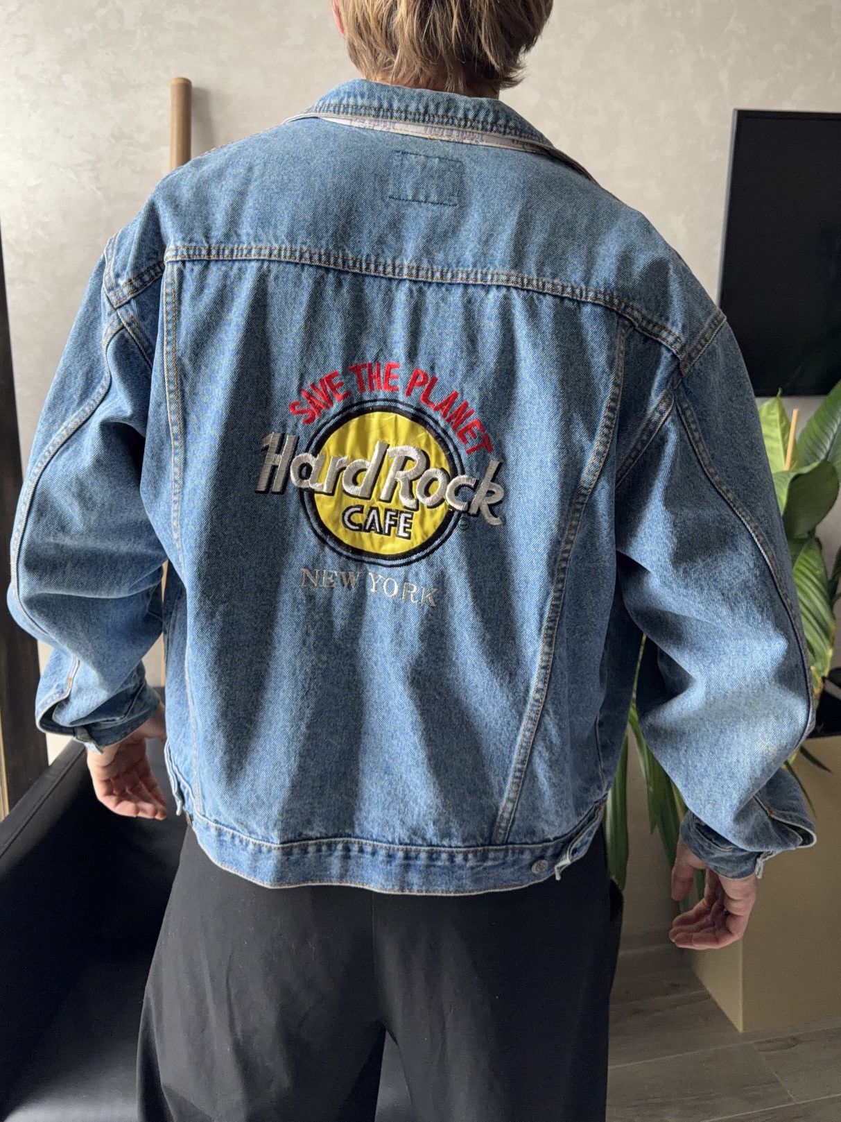Hard Rock Cafe Hard Rock Cafe New York Vintage True Denim Blue Jeans Jacket Size US XL / EU 56 / 4 - 1 Thumbnail