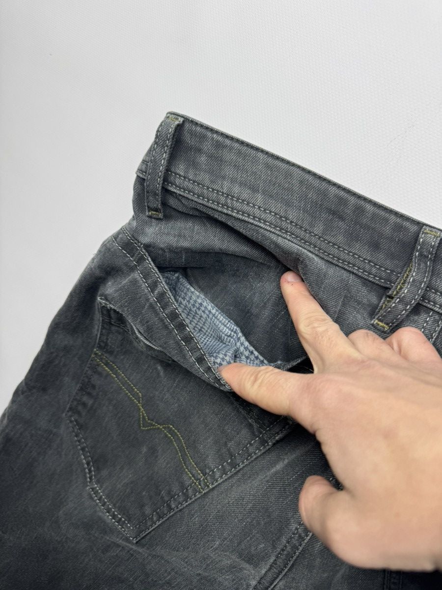 Diesel Vintage Diesel Braddom Washed Straight Fit Men's Jeans Size US 33 - 7 Thumbnail