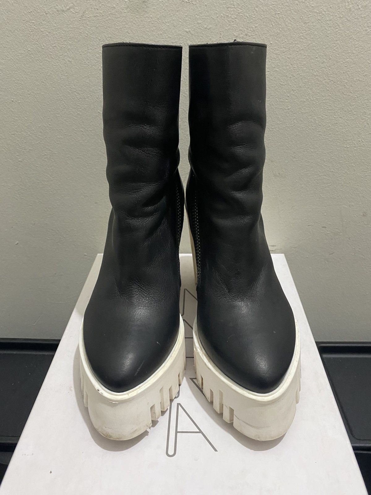 Cinzia Araia CINZIA ARAIA LEATHER BOOTS Size US 7 / IT 37 - 1 Thumbnail