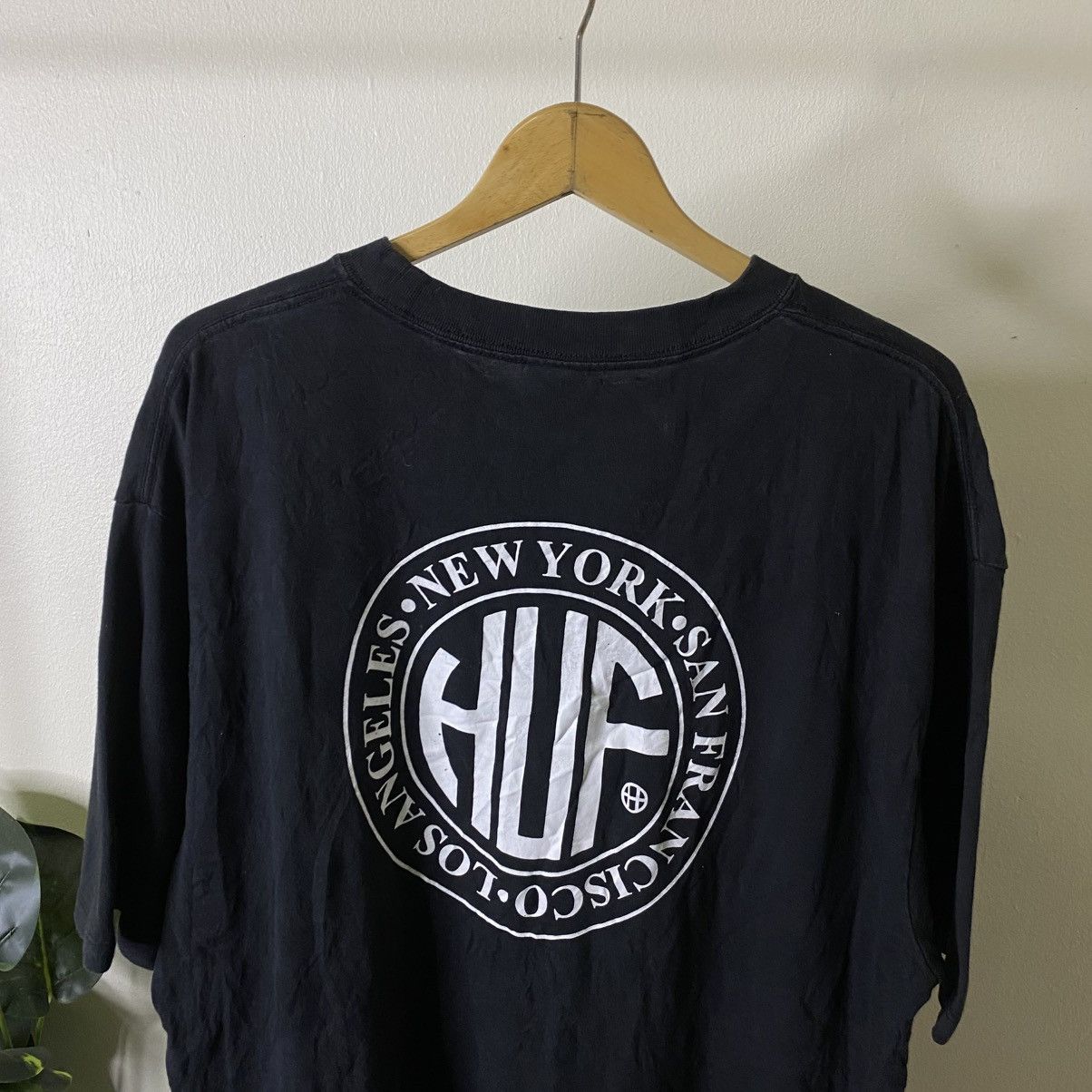 Huf Huf Skateboard Big Logo Skater T Shirt Size US XL / EU 56 / 4 - 2 Thumbnail