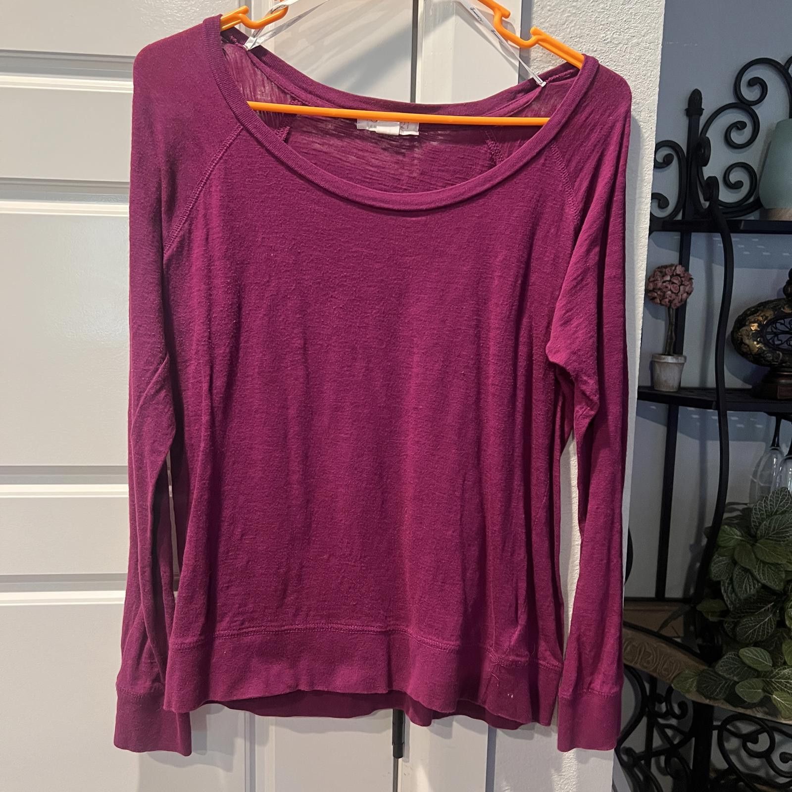 Forever 21 Forever 21 Essentials Women's Long Sleeve Top - Purple Size L / US 10 / IT 46 - 1 Thumbnail