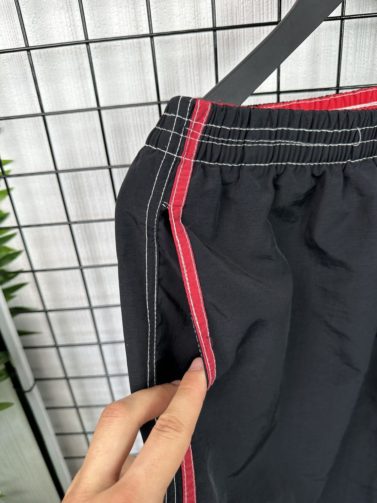 Diesel × Vintage Vintage Diesel Y2K cargo shorts Men L XL Black Size US 36 / EU 52 - 9 Thumbnail