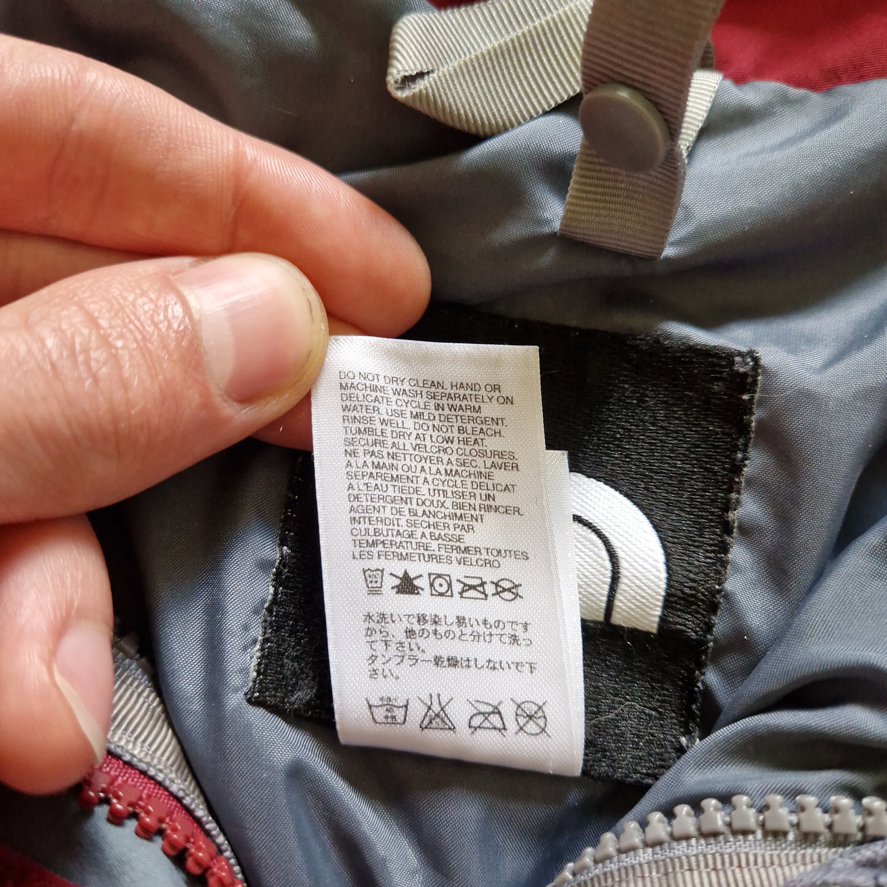 The North Face The North Face HyVent Vintage Jacket - Red & Grey Size L / US 10 / IT 46 - 12 Thumbnail
