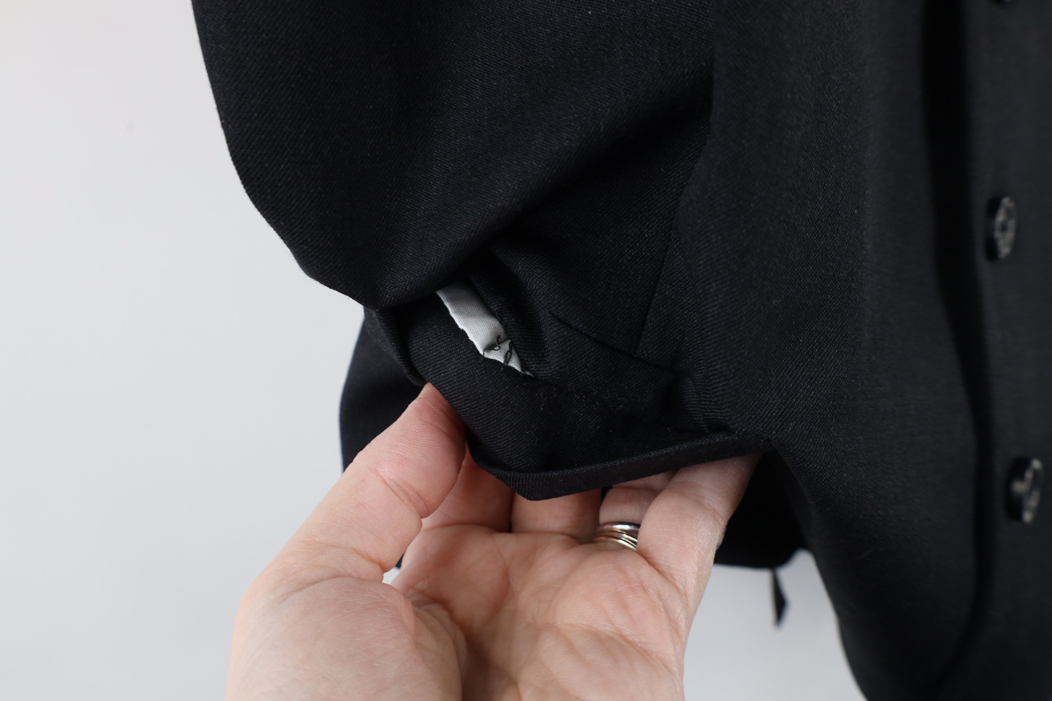 Vintage Vintage 90s Streetwear Buckle Back Suit Vest Jacket Black Size US S / EU 44-46 / 1 - 8 Thumbnail
