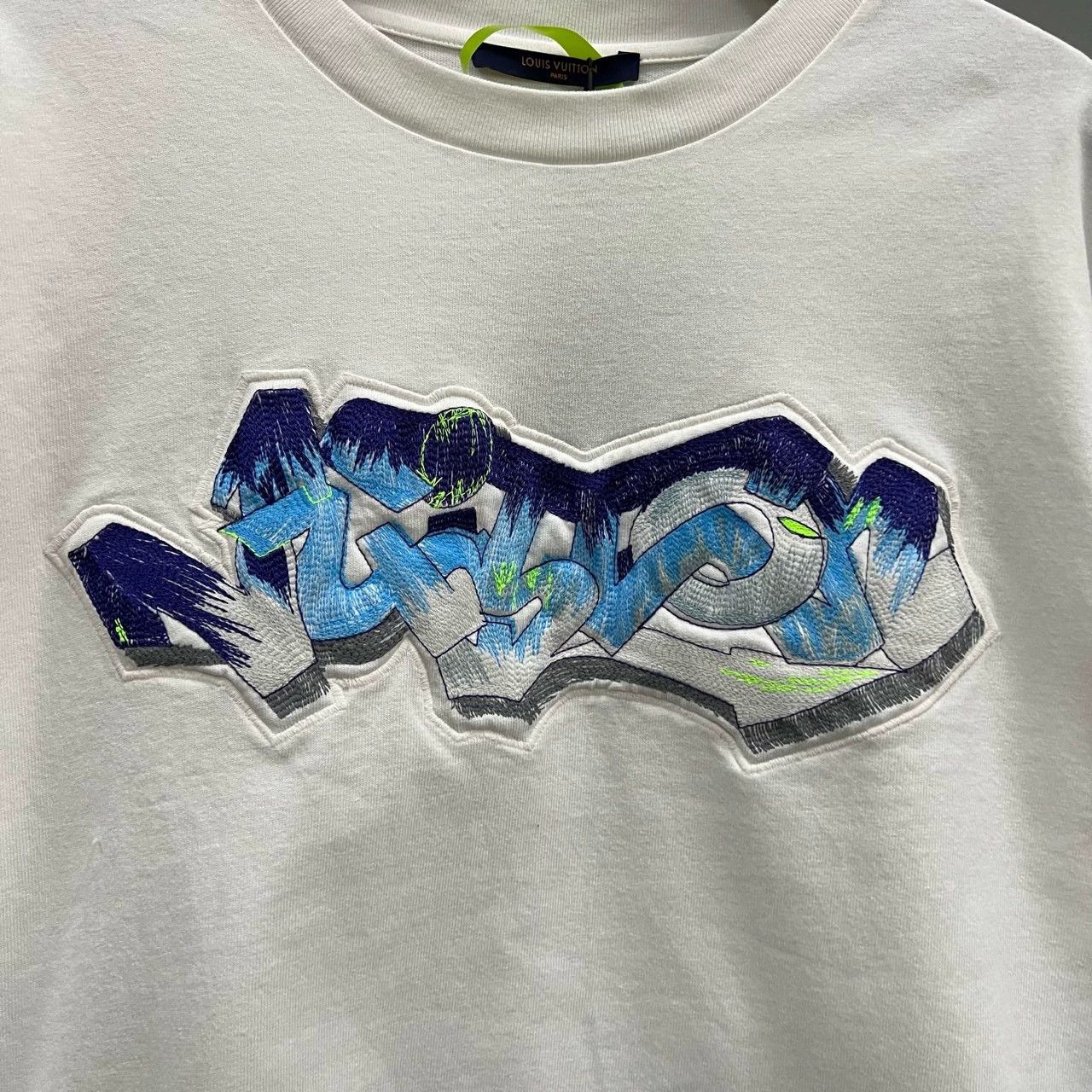 Louis Vuitton louis vuitton embroidered short sleeve shirt Size US XL / EU 56 / 4 - 5 Thumbnail