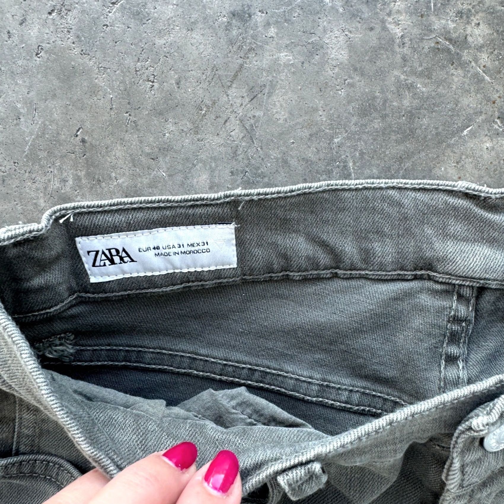 Zara VINTAGE Zara Grey High Waisted Baggy Denim Jeans Size 31 Womens Jeans 31 Gray Y2K Size 24" / US 00 / IT 34 - 3 Thumbnail
