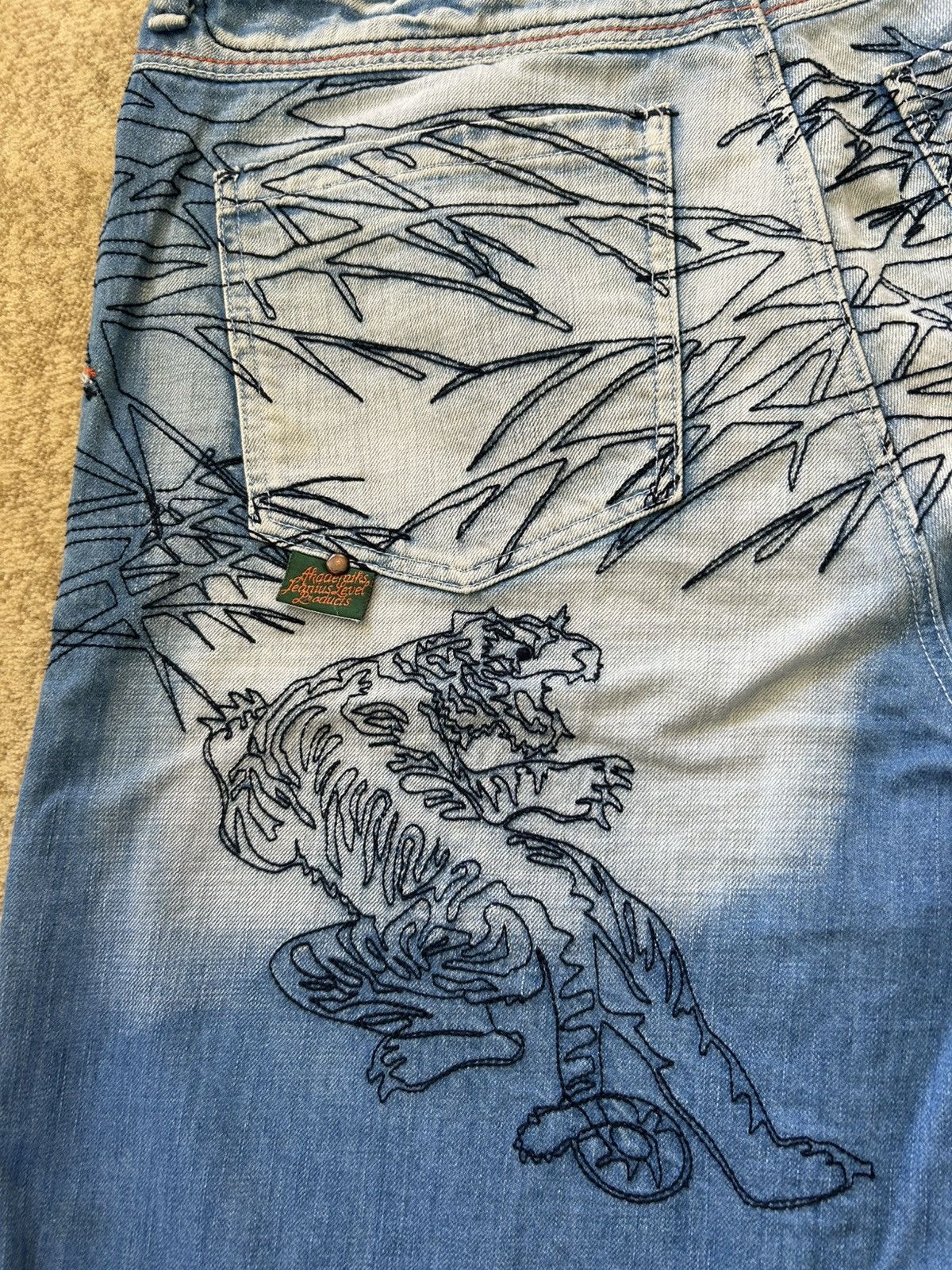 Akademiks Vintage Akademiks Embroidered Baggy Jorts Size US 40 / EU 56 - 6 Thumbnail