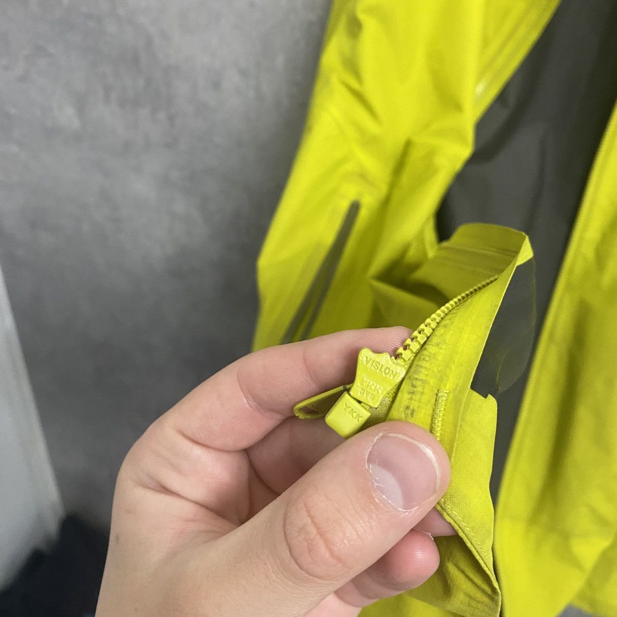 Arc'teryx Men's Arcteryx Beta Gore-Tex Jacket Gorpcore Size US L / EU 52-54 / 3 - 13 Thumbnail