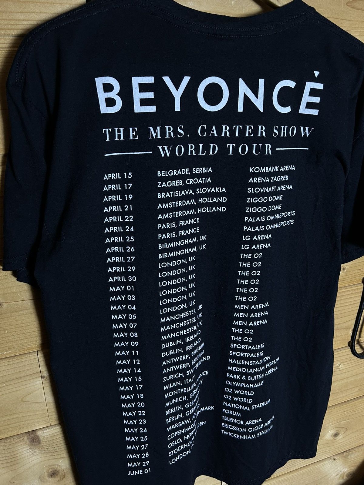 Band Tees Beyoncé Mrs Carter show t shirt Size US L / EU 52-54 / 3 - 7 Thumbnail