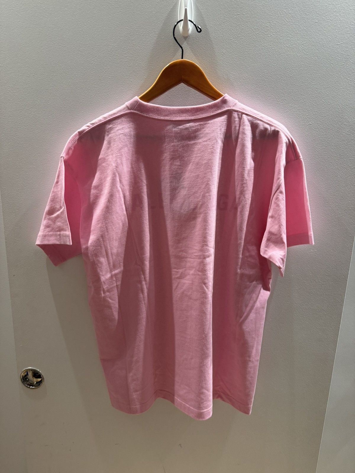Balenciaga Balenciaga Pink Logo Shirt size Medium Size US M / EU 48-50 / 2 - 2 Thumbnail