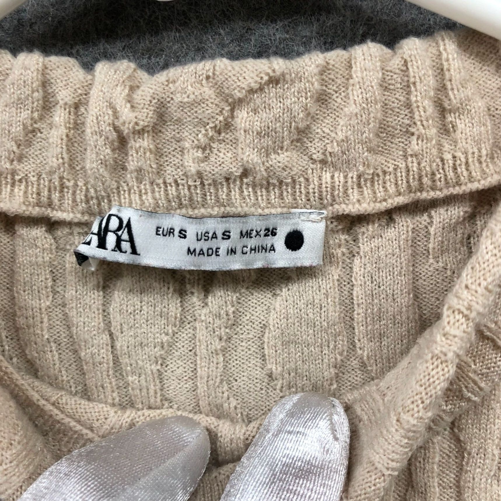 Zara Zara Tank Womens S Beige High Neck Knit Sleeveless Stretchy Jersey Top Size S / US 4 / IT 40 - 5 Thumbnail