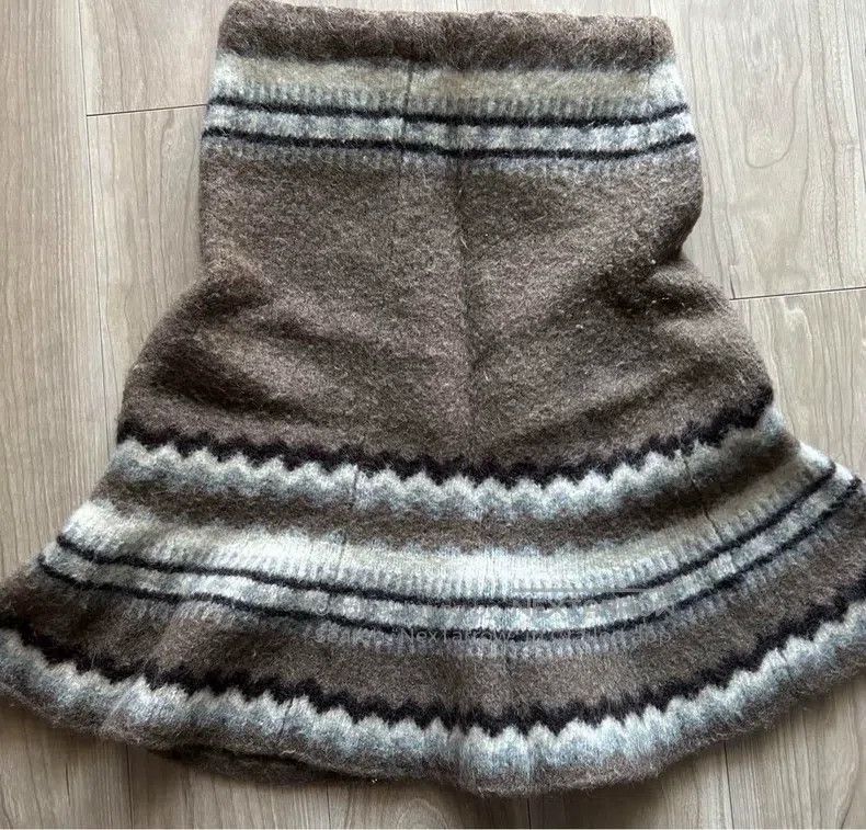 Comme des Garcons Comme Des Garcons size one-size-fits-all Wool fishtail ski Size 25" / US 0 / IT 36 - 5 Thumbnail