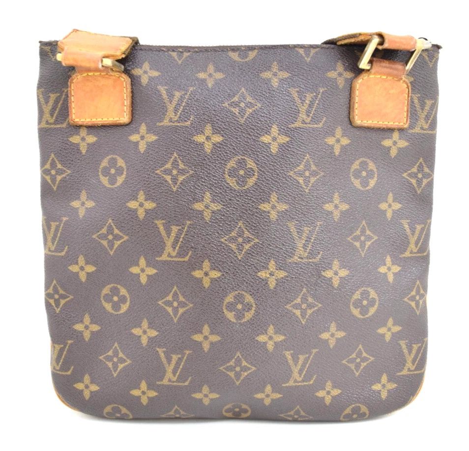 Louis Vuitton Louis Vuitton Pochette Bosphore CrossbodyBag Monogram M40044 Size ONE SIZE - 3 Thumbnail