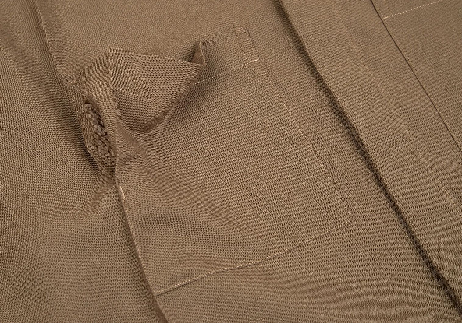 Issey Miyake Front-Button Dolman Shirt in Brown, Size 4 Size US XL / EU 56 / 4 - 6 Thumbnail