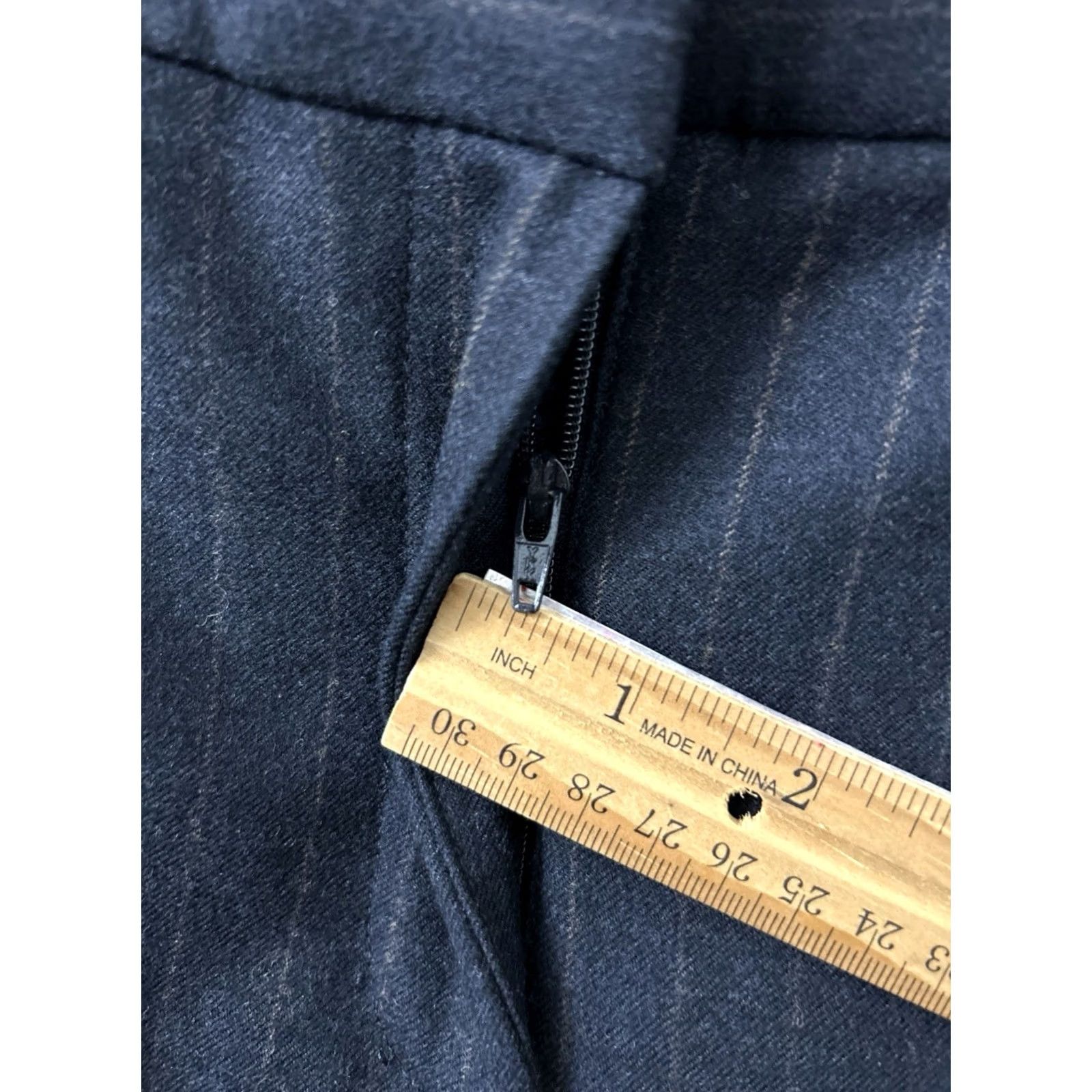 Talbots VINTAGEless Talbots Pants Womens 6P 31x26 Black Wool Blend Pinstripe NWT Petite Tapered Dress Pants Womens Size 28" / US 6 / IT 42 - 5 Thumbnail