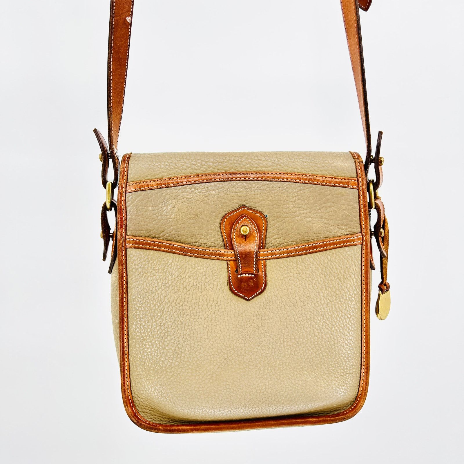 Dooney & Bourke Vintage 90s Bone Tan British All-Weather Leather Crossbody Size ONE SIZE - 6 Thumbnail