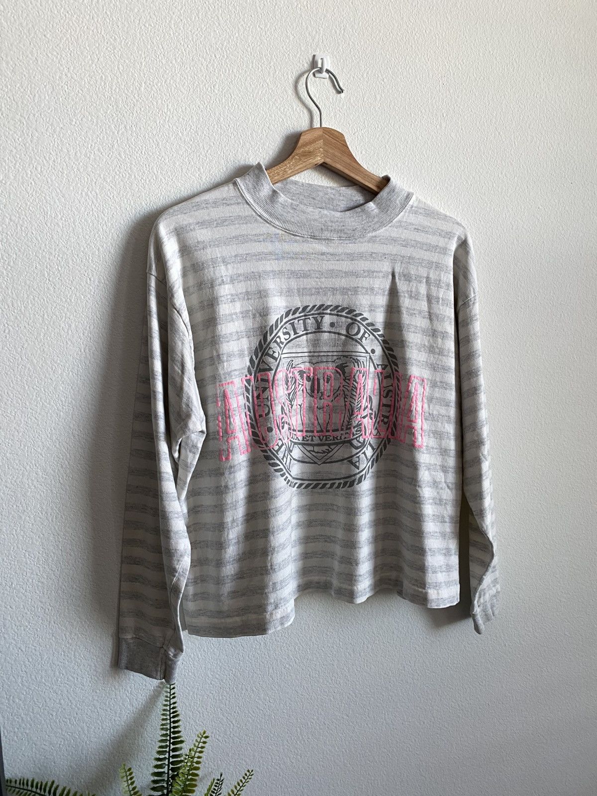 Vintage Vintage 90s Australia Single Stitch Tee Size M / US 6-8 / IT 42-44 - 2 Thumbnail