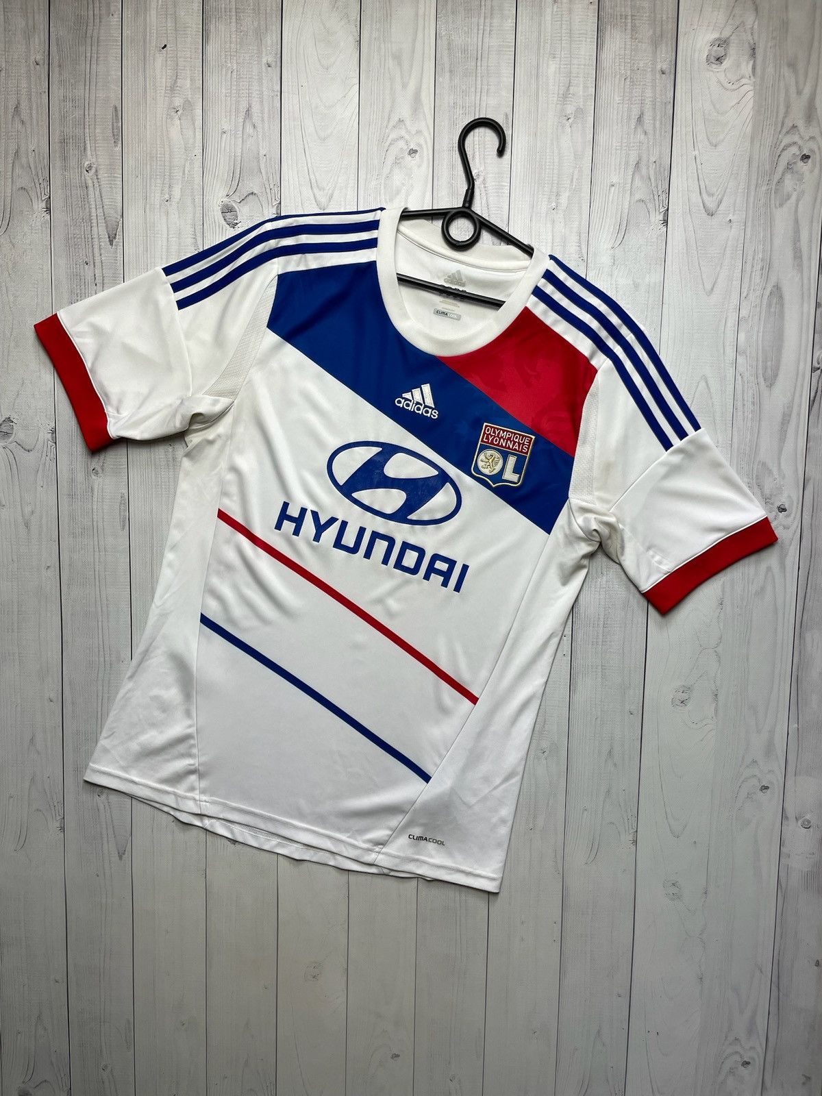 Adidas × Vintage Vintage Adidas Olympique Lyonnais soccer jersey size M Size US M / EU 48-50 / 2 - 1 Thumbnail
