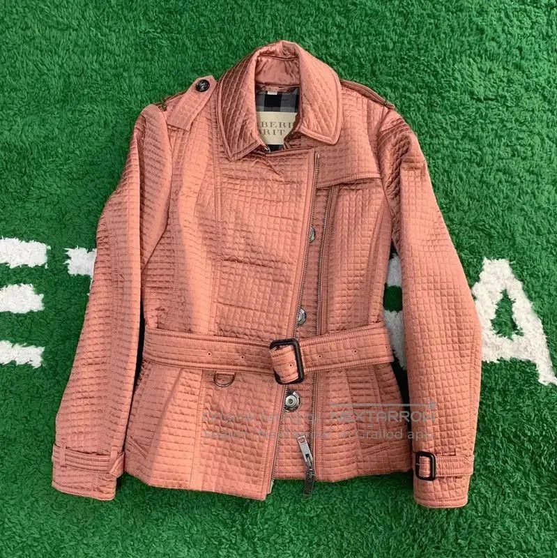 Burberry Burberry Women's Cotton Jacket in Pink. Size S / US 4 / IT 40 - 1 Thumbnail