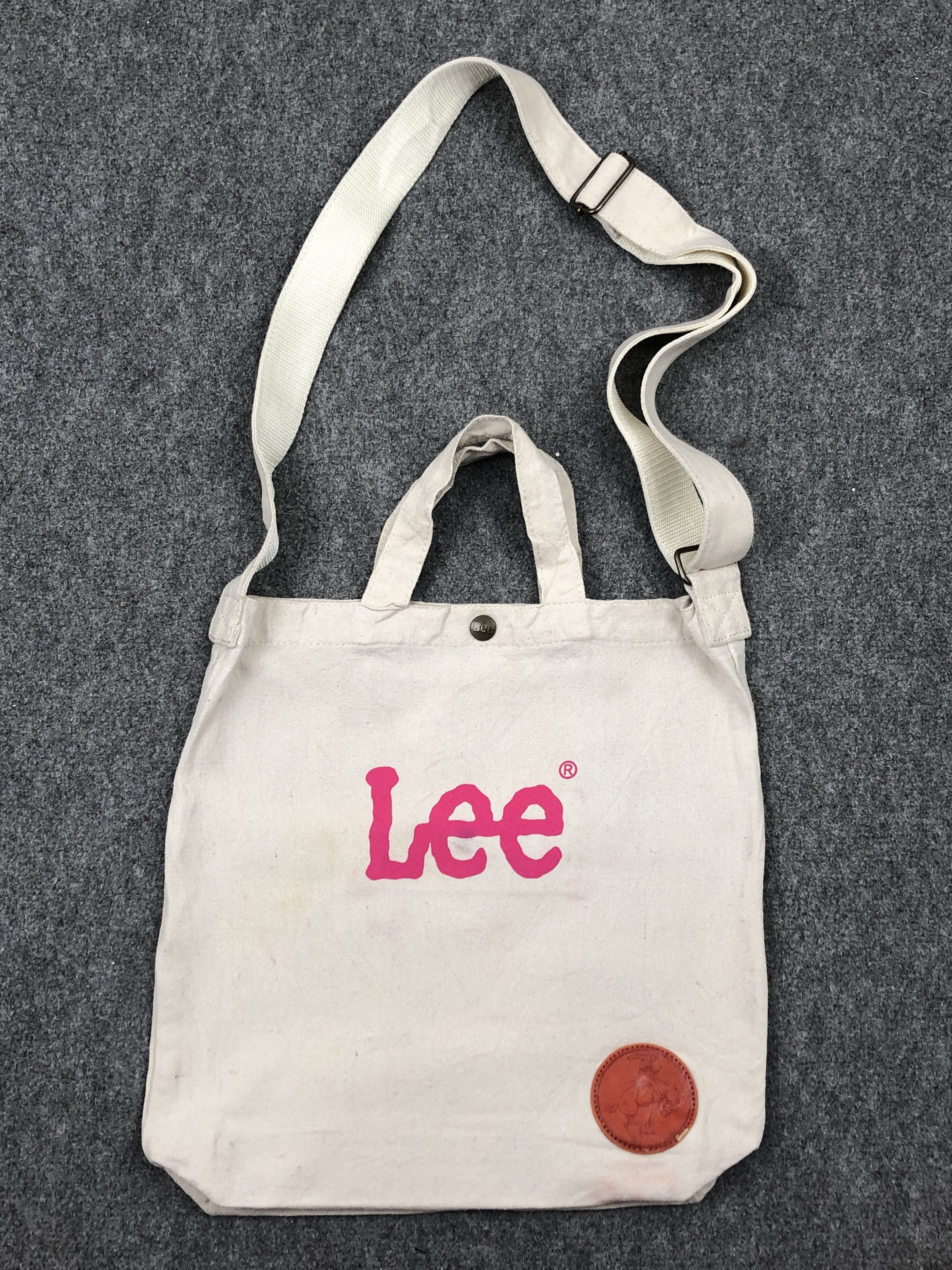 Lee Vintage Lee Cowboy Big Logo Crossbody Bag BG0173 Size ONE SIZE - 2 Thumbnail