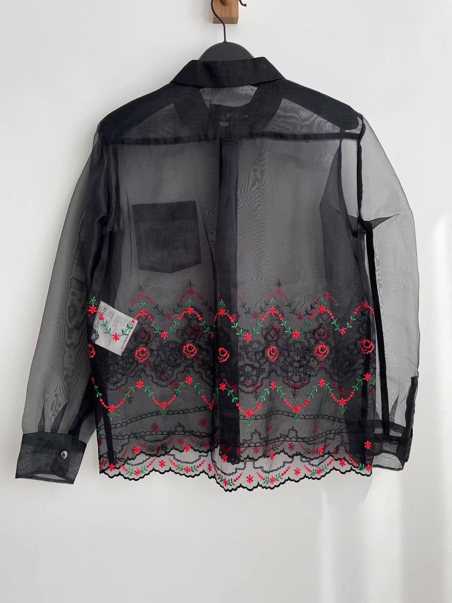 Comme des Garcons Comme des GarçonsEmbroidered Long Sleeve Shirt Ｑ24 Size M / US 6-8 / IT 42-44 - 4 Thumbnail
