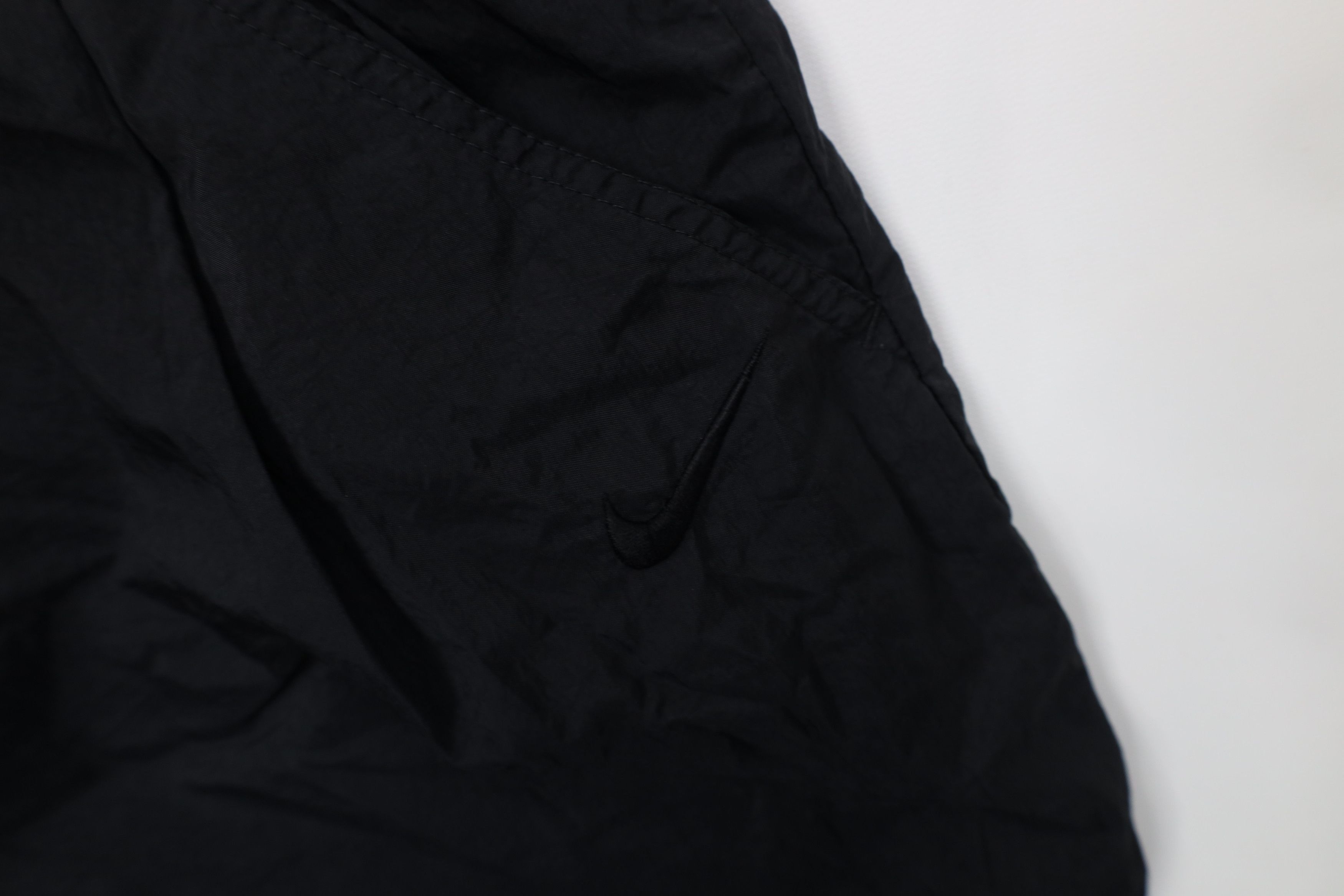 Vintage Vintage 90s Nike Mini Swoosh Windbreaker Joggers Pants Black Size US 38 / EU 54 - 6 Thumbnail