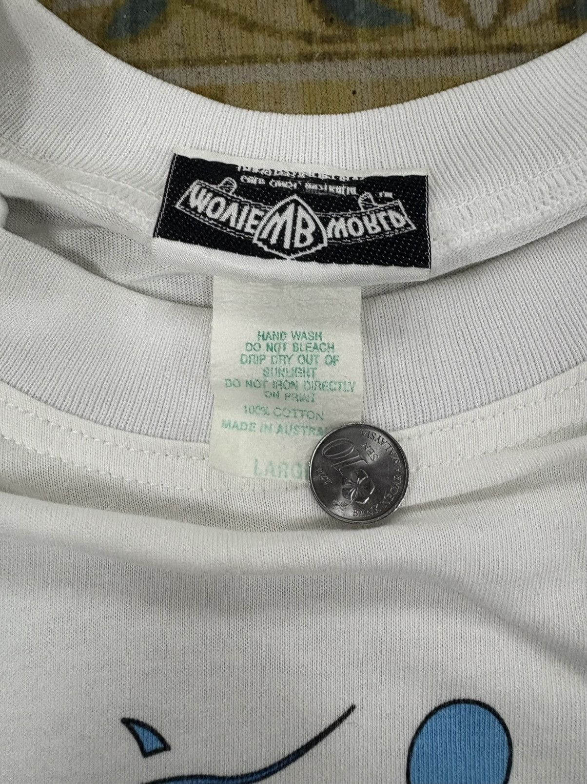 Vintage Vintage 1992 Warner Bros Tshirt Size US L / EU 52-54 / 3 - 7 Thumbnail